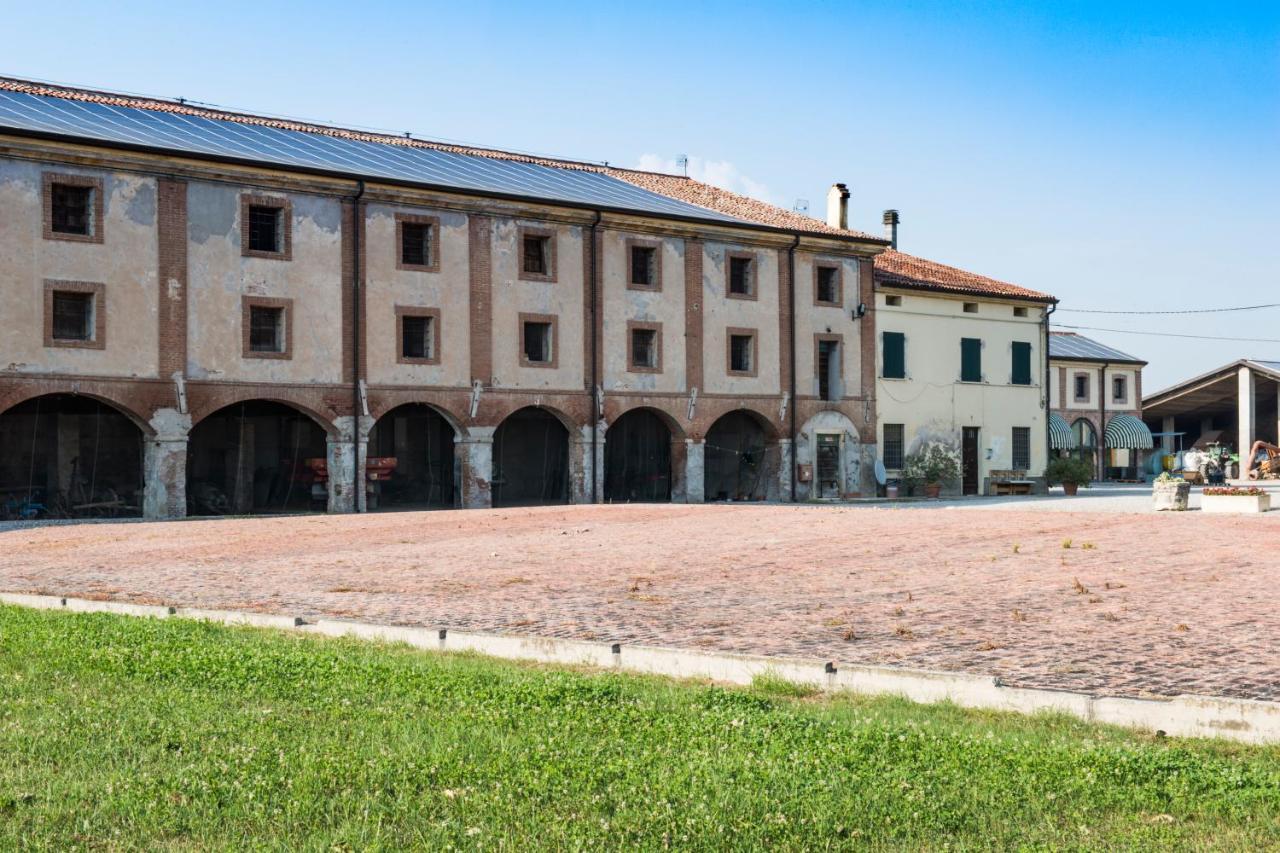Agriturismo Lecolombare ノガローレ・ロッカ エクステリア 写真