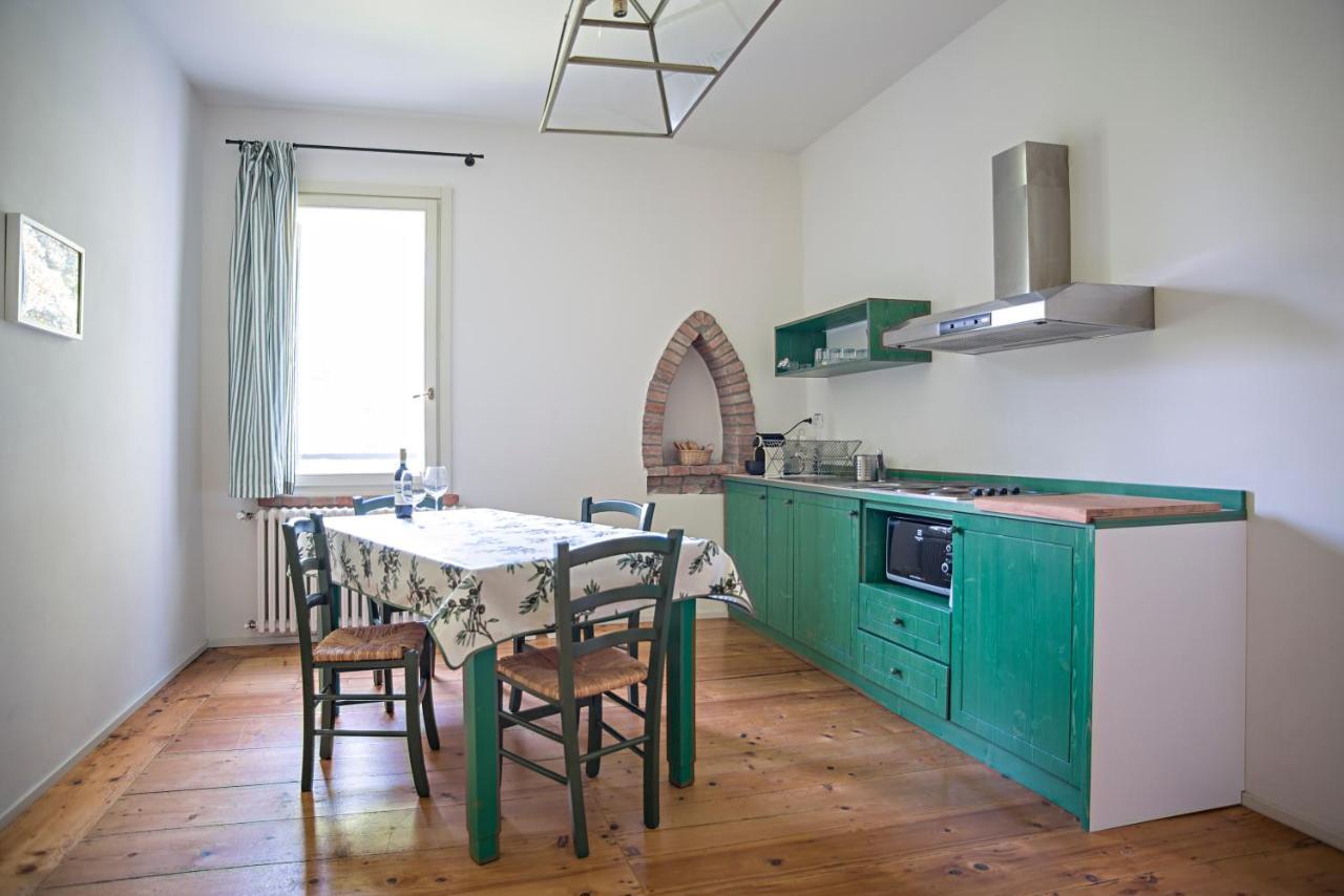 Agriturismo Lecolombare ノガローレ・ロッカ エクステリア 写真