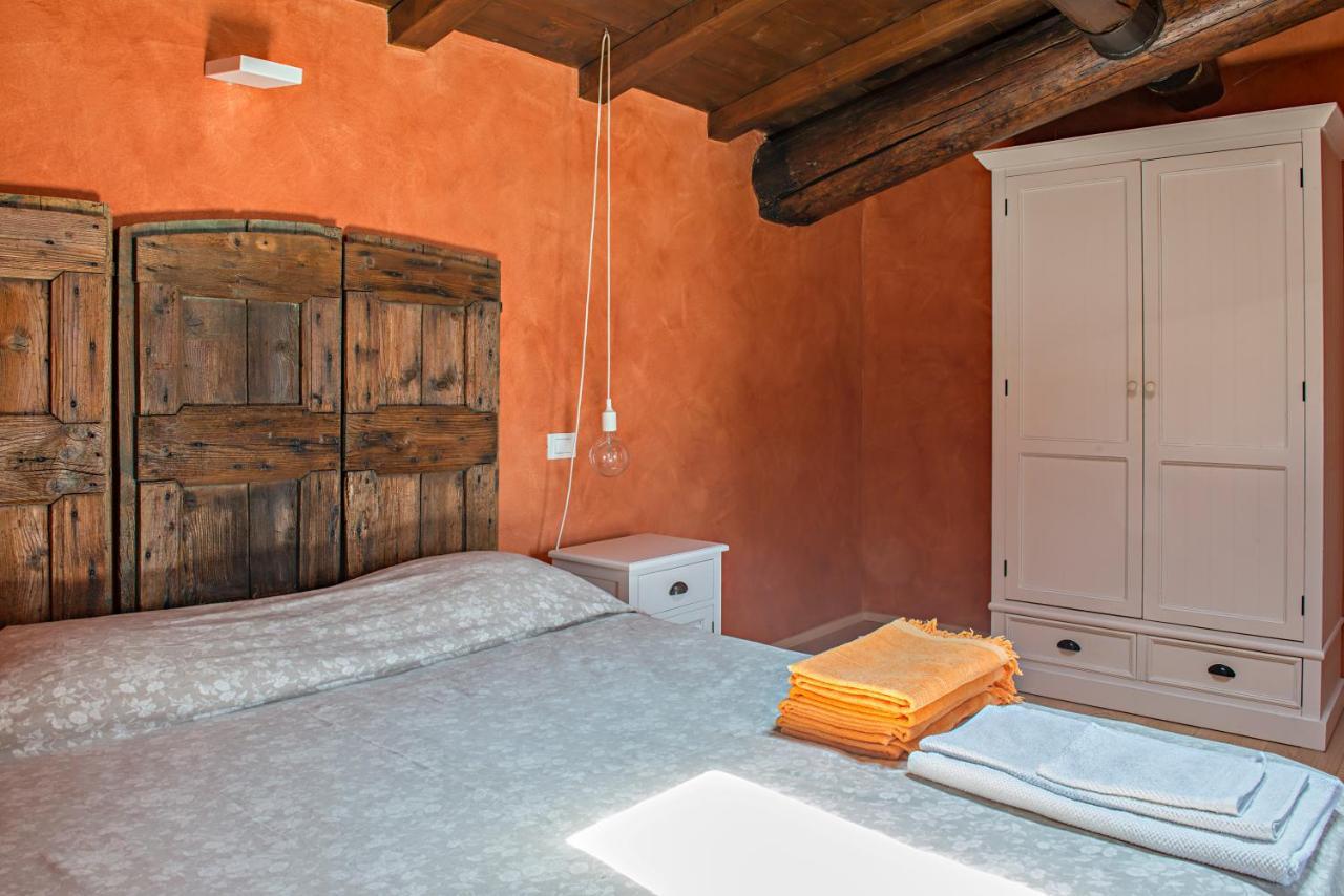 Agriturismo Lecolombare ノガローレ・ロッカ エクステリア 写真