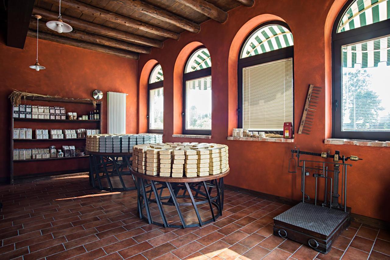 Agriturismo Lecolombare ノガローレ・ロッカ エクステリア 写真